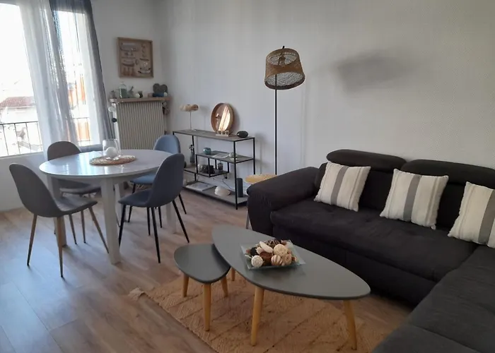 - T3 Pres Du Centre, Et Parc Mauresque, Balcon Et Equipements Complets - Fr-1-319-458