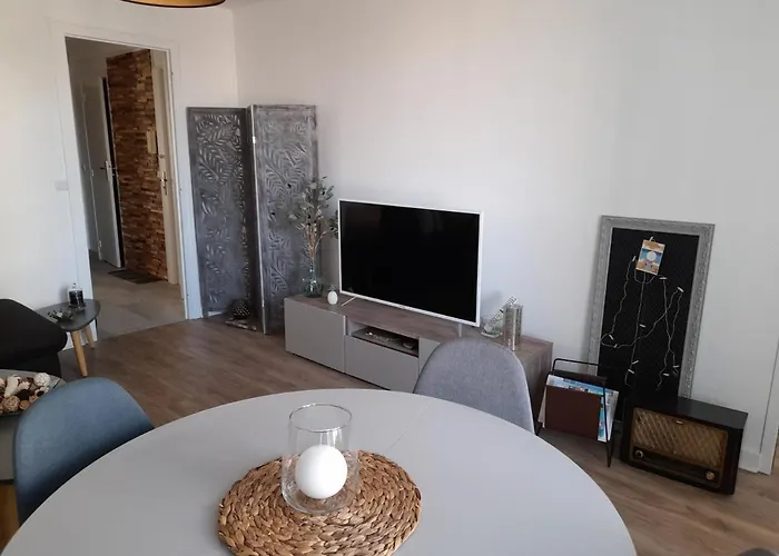 דירה - T3 Pres Du Centre, Et Parc Mauresque, Balcon Et Equipements Complets - Fr-1-319-458 *