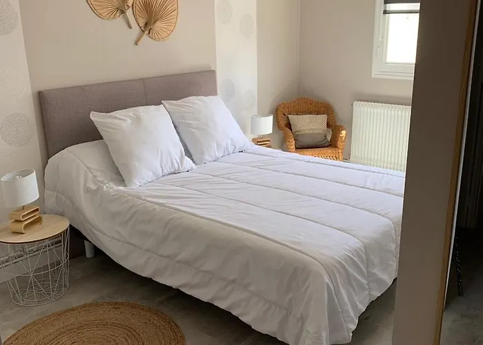 - T3 Pres Du Centre, Et Parc Mauresque, Balcon Et Equipements Complets - Fr-1-319-458 דירה